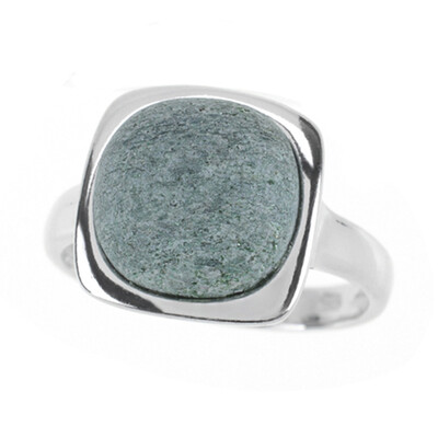 Anello in argento con Fuchsite (dagen)