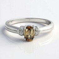 Anello in argento con Zircone Cannella