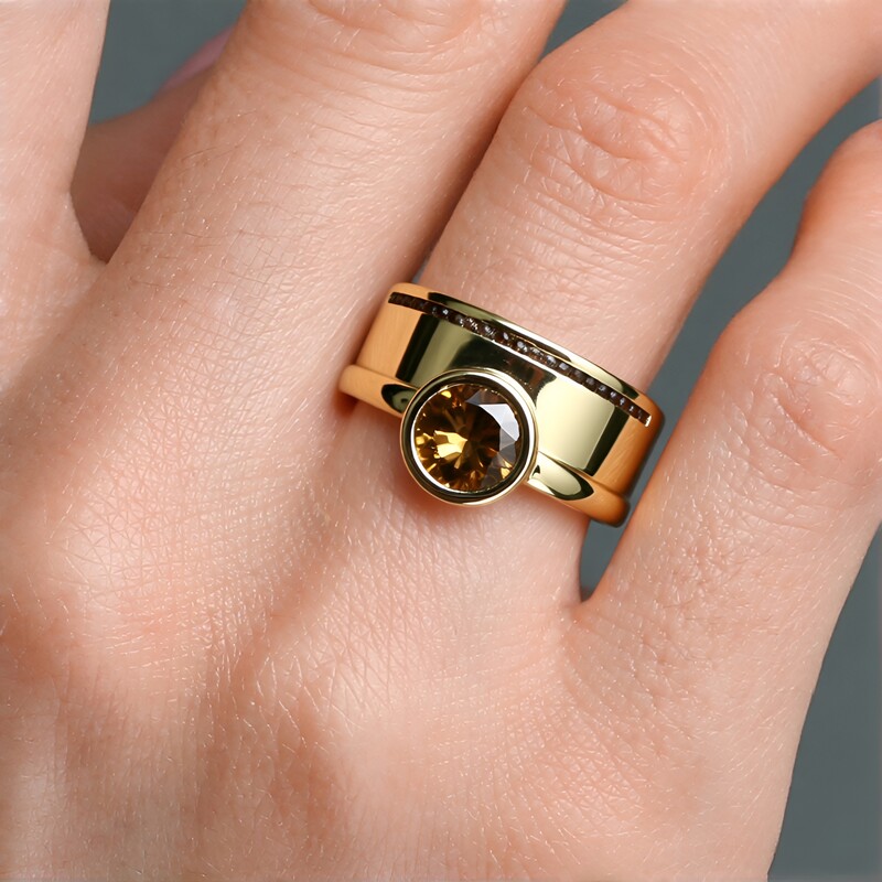 Anillo en oro con Diamante champán I2 (de Melo Gold)