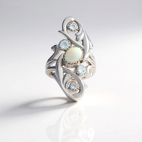 Anello in argento con Opale di Welo