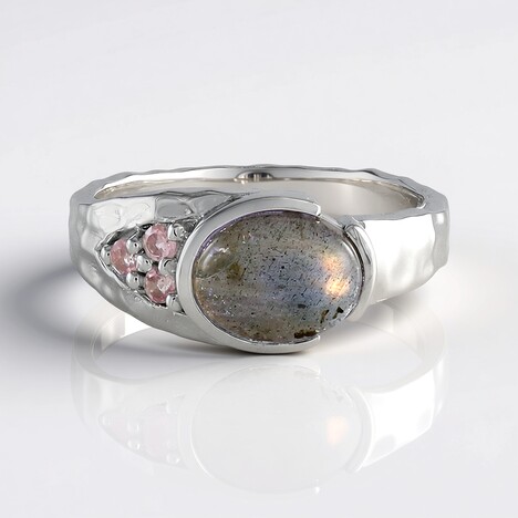 Anello in argento con Labradorite rosa Maniry