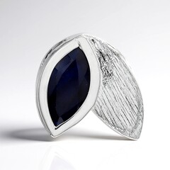 Ciondolo in argento con Zaffiro Blu (MONOSONO COLLECTION)