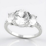 Anillo en plata con Danburita