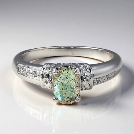 Anello in argento con Spectrolite