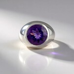 Anello in argento con Ametista Siberiana