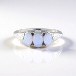 Anello in argento con Opale di Welo