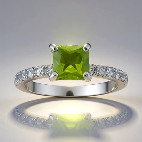 Bague en argent et Péridot de Birmanie