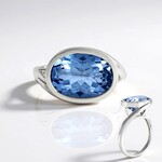 Anello in argento con Quarzo Blu