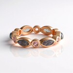 Bague en argent et Labradorite rose de Maniry
