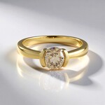 Anello in oro con Diamante Champagne I2