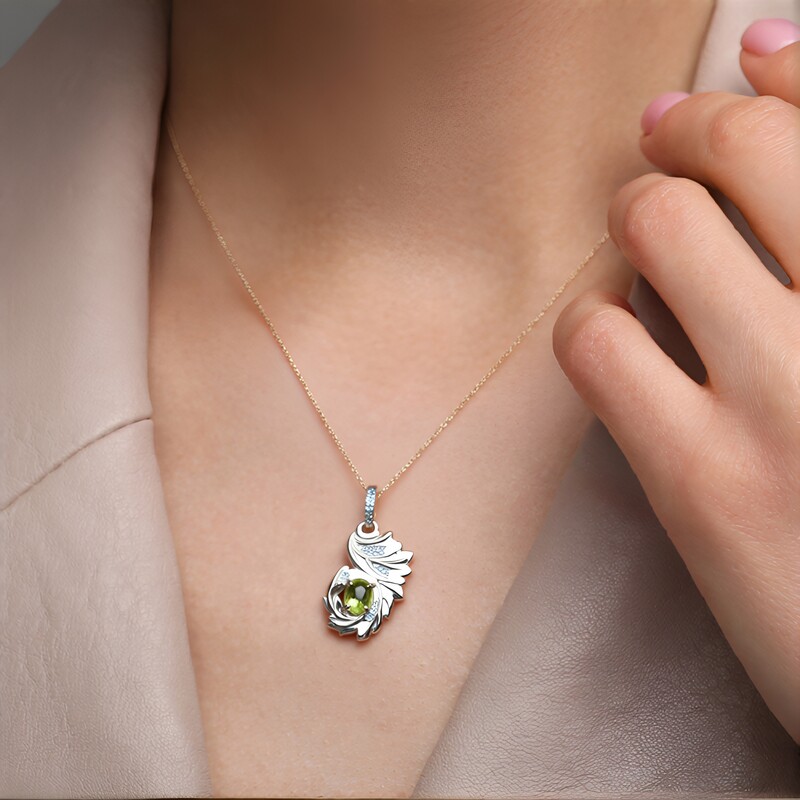 Colgante en plata con Peridoto de Jilin (Remy Rotenier)