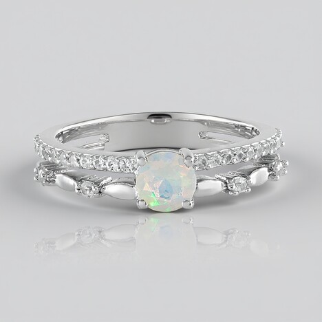 Anello in argento con Opale di Welo