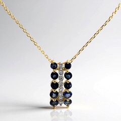 Collana in oro con Zaffiro Kanchanaburi