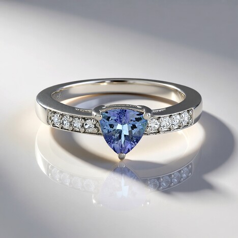 Anello in argento con Tanzanite (non riscaldata)