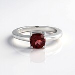 Bague en argent et Grenat du Mozambique