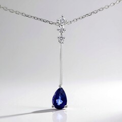 Collana in oro con Zaffiro Ceylon Blu