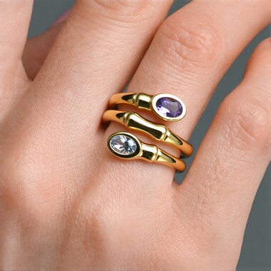 Anello in argento con Tanzanite