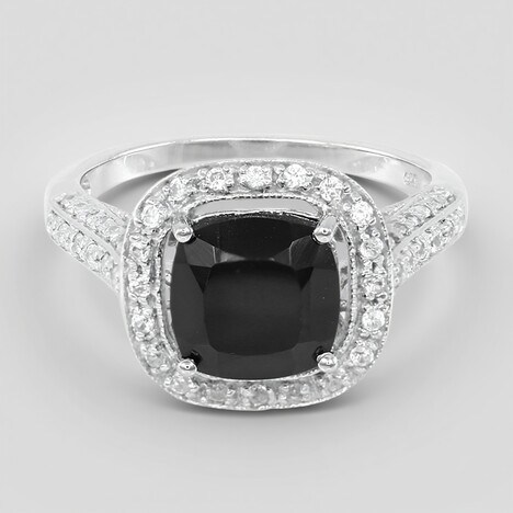 Anello in argento con Spinello Nero