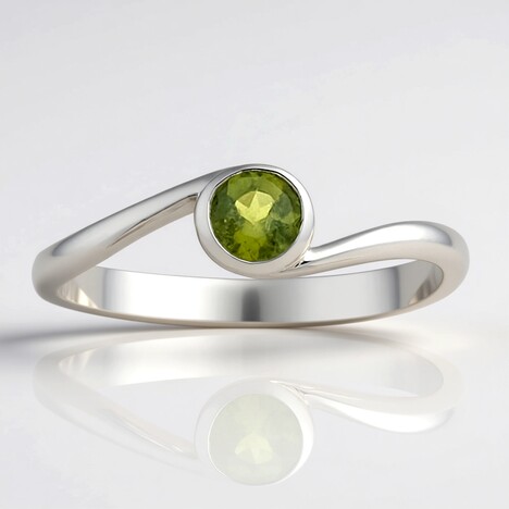 Bague en argent et Vésuvianite