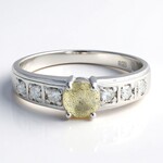 Anello in argento con Spectrolite