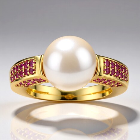 Anello in oro con Perla dei Mari del Sud Argentata (Michelle Albala)