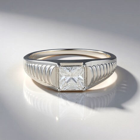 Anello in argento con Zircone