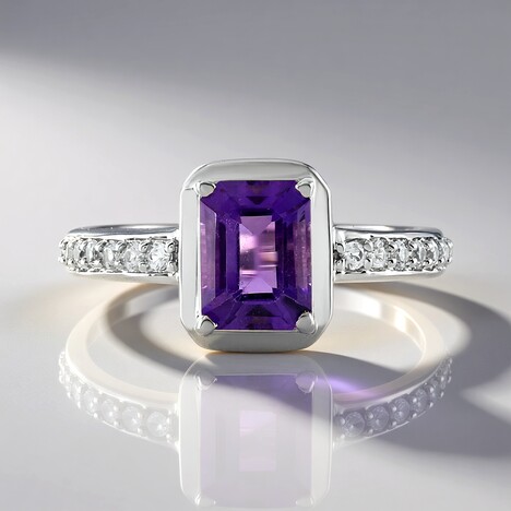 Anello in argento con Ametista Siberiana