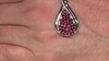 Colgante en plata con Espinela roja noble (de Melo Essence)