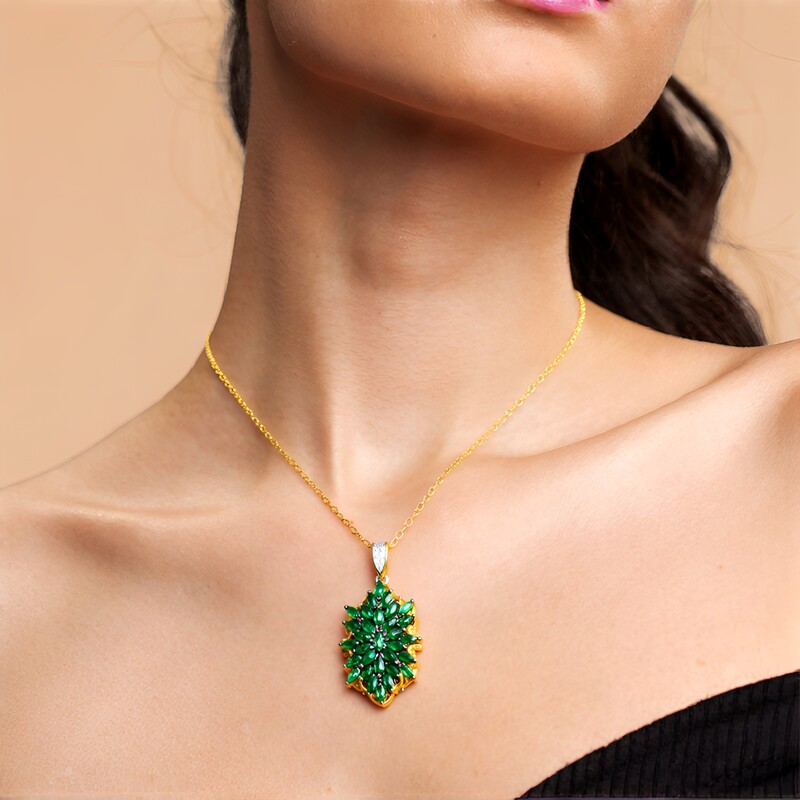 Collar en plata con Esmeralda de Zambia (Gems en Vogue)