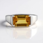 Anello in argento con Scapolite