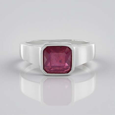 Anello in argento con Rubino del Madagascar