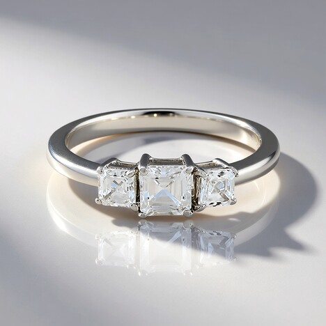 Anello in argento con Zircone