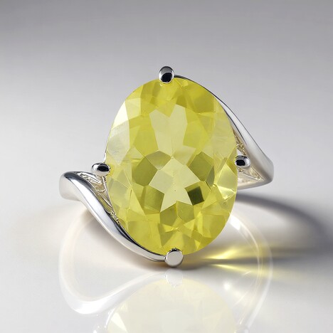 Anello in argento con Quarzo Ouro Verde