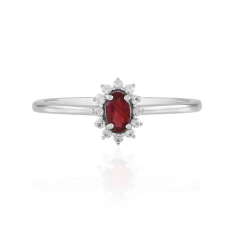 Zilveren ring met een Tanzania robijn