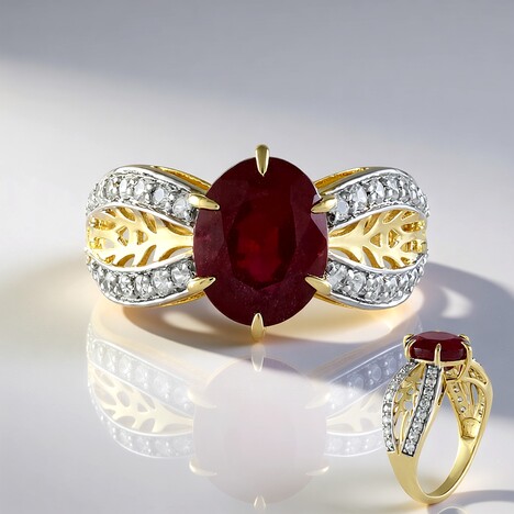Anello in oro con Rubino del Madagascar (Ornaments by de Melo)