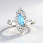 Bague en argent et Topaze bleu Suisse