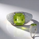 Anello in oro con Peridoto (AMAYANI)