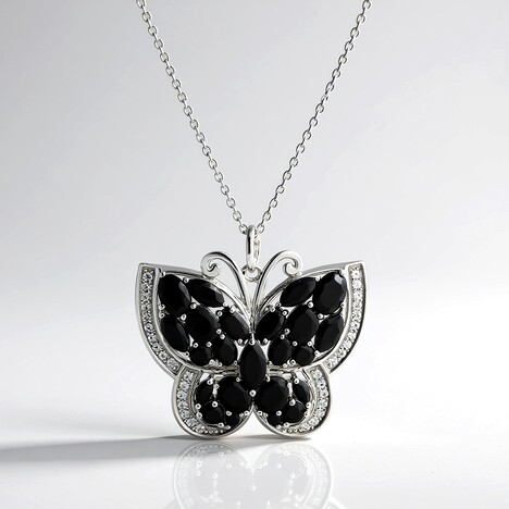 Collier en argent et Saphir noir