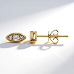 Orecchini in oro con Diamante SI1 (H) (CIRARI)