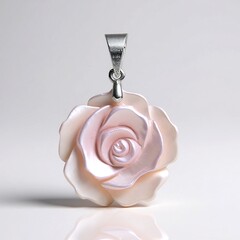 Pendentif en argent et Nacre