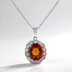 Collana in argento con Quarzo Mistico Arancione