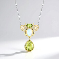 Zilveren halsketting met een Ouro Verde kwarts