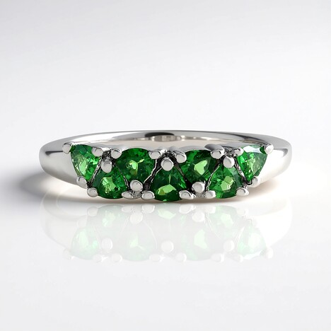 Anello in argento con Tsavorite della Tanzania