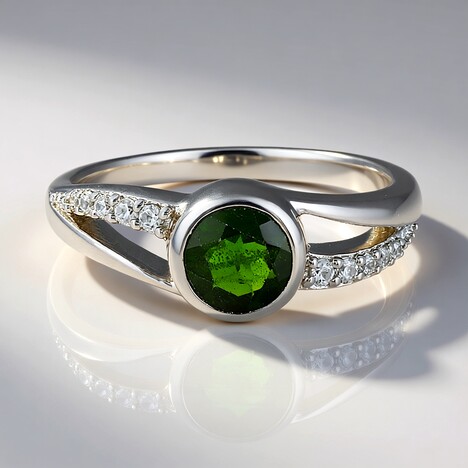 Anello in argento con Diopside Russo