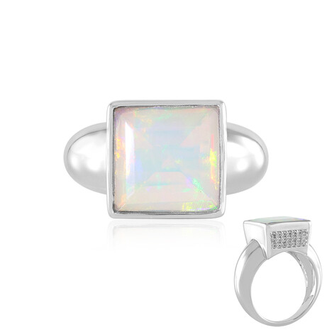 Anello in argento con Opale di Welo (de Melo)