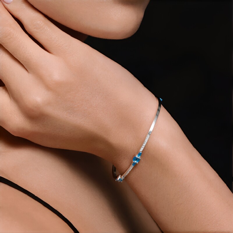 Bracciale in argento con Apatite Blu Neon