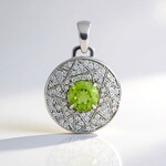 Ciondolo in argento con Peridoto (de Melo Essence)