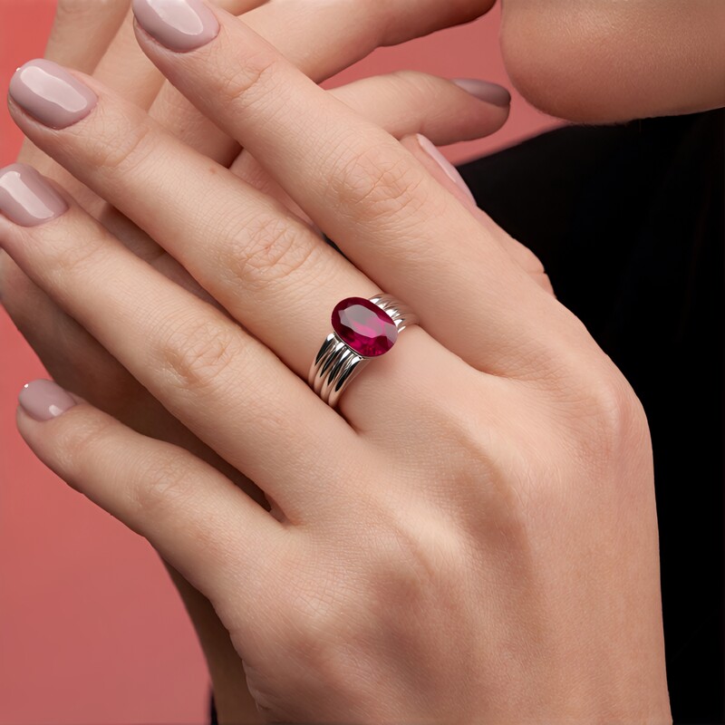 Mozambique Ruby Silver Ring (de Melo Essence)