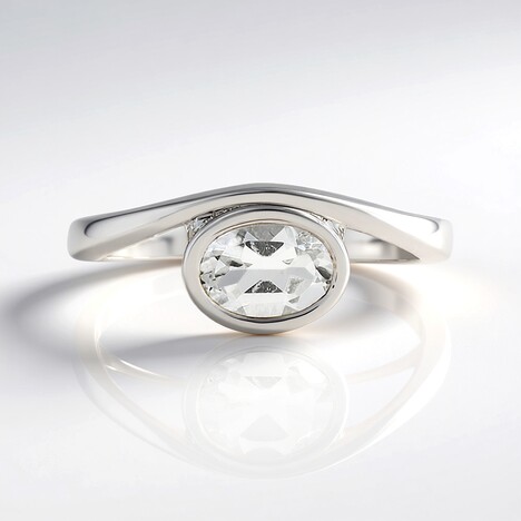 Anello in argento con Topazio Bianco
