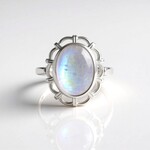 Anello in argento con Pietra di Luna Arcobaleno